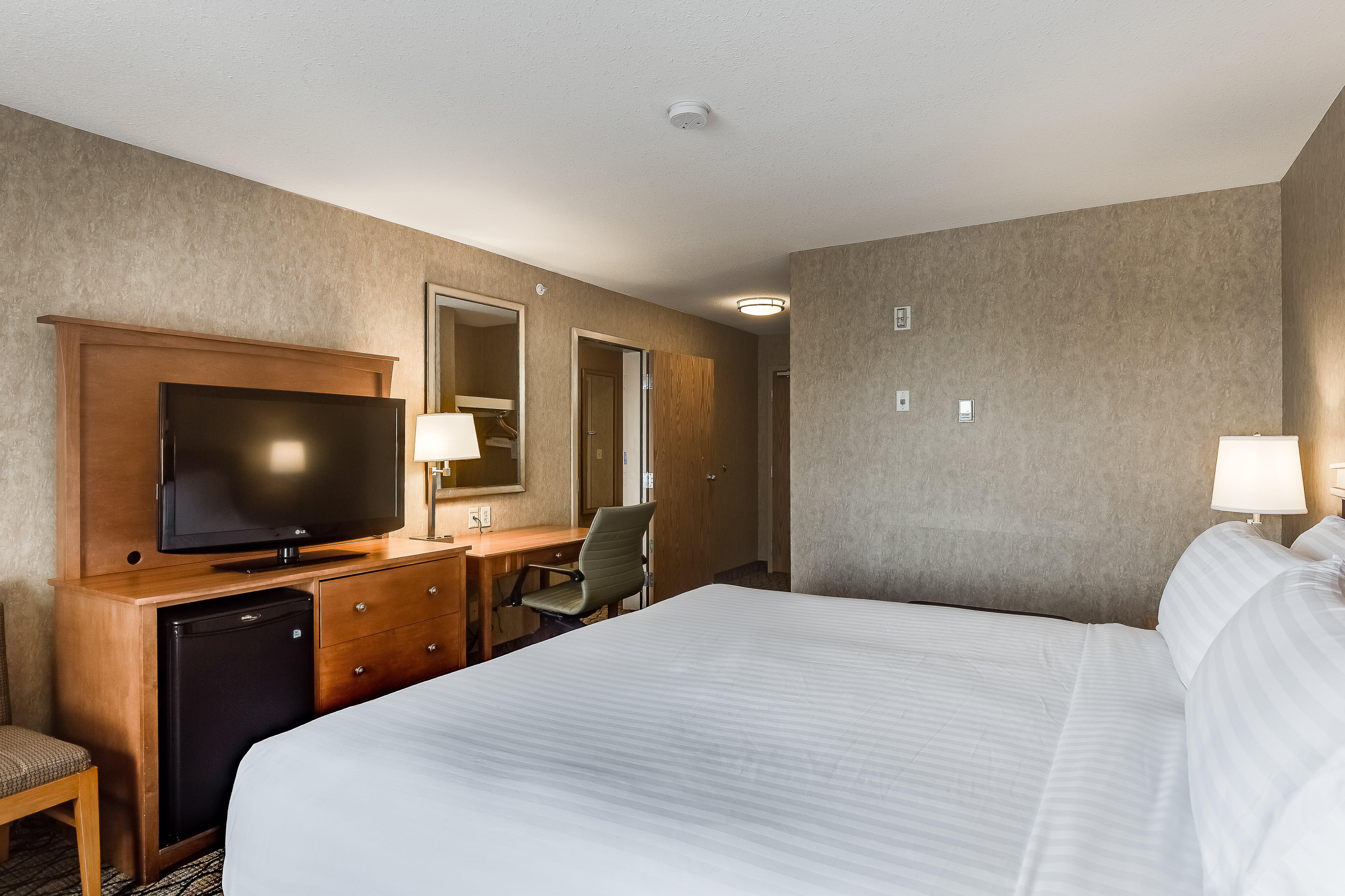 Express & By Ihg 2*