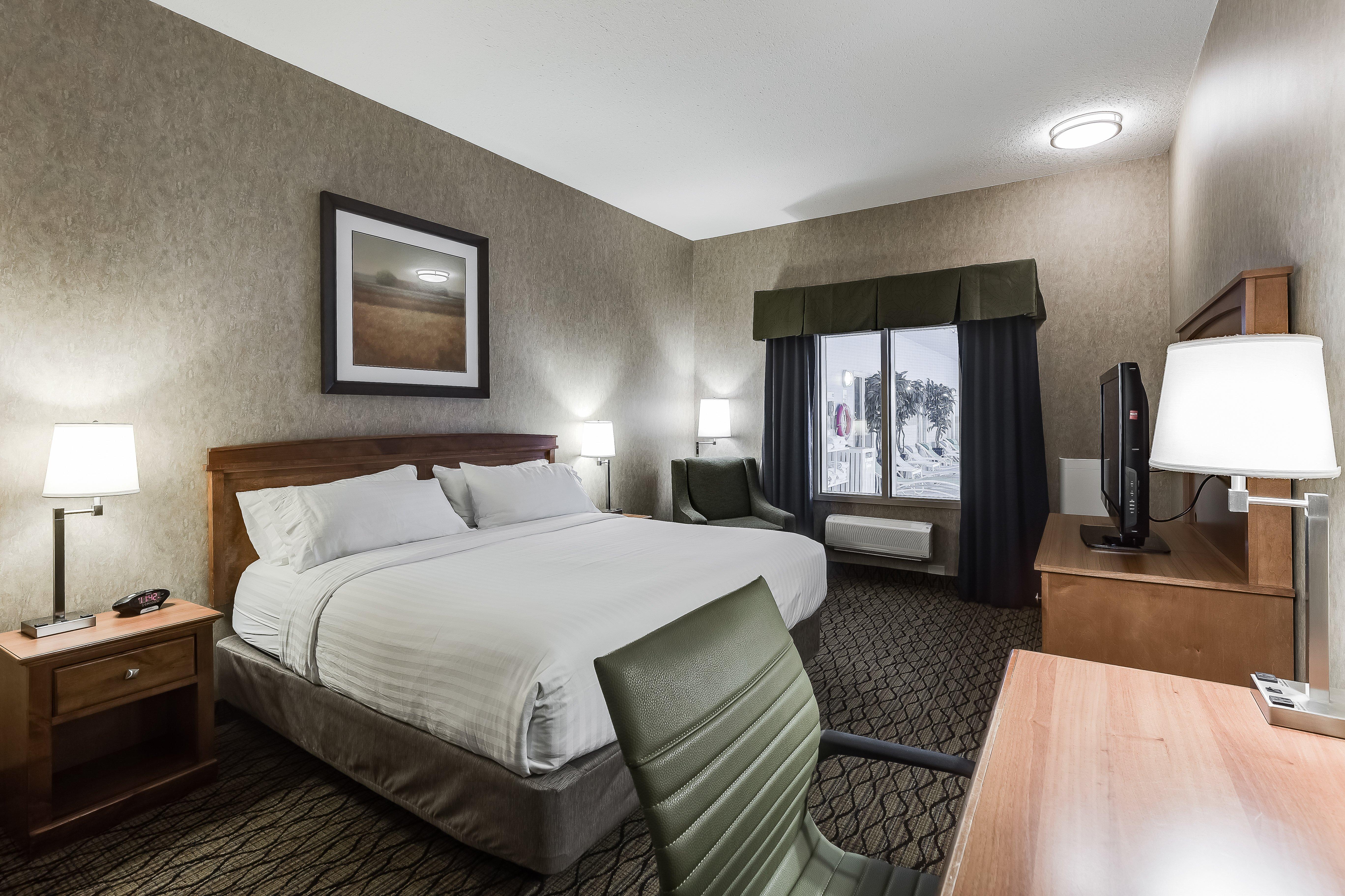 Hotel Express & By Ihg