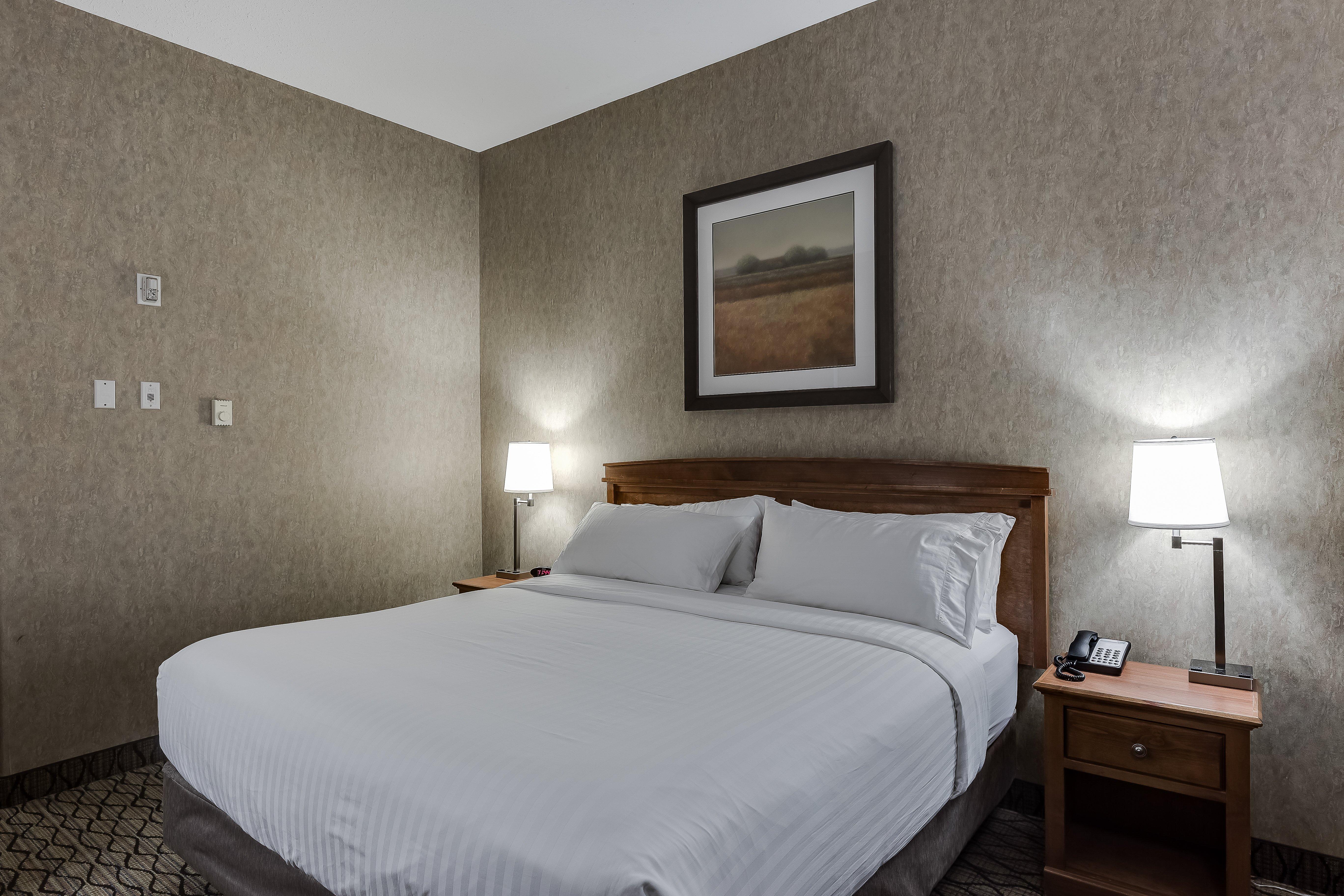 Express & By Ihg Hotel 2*