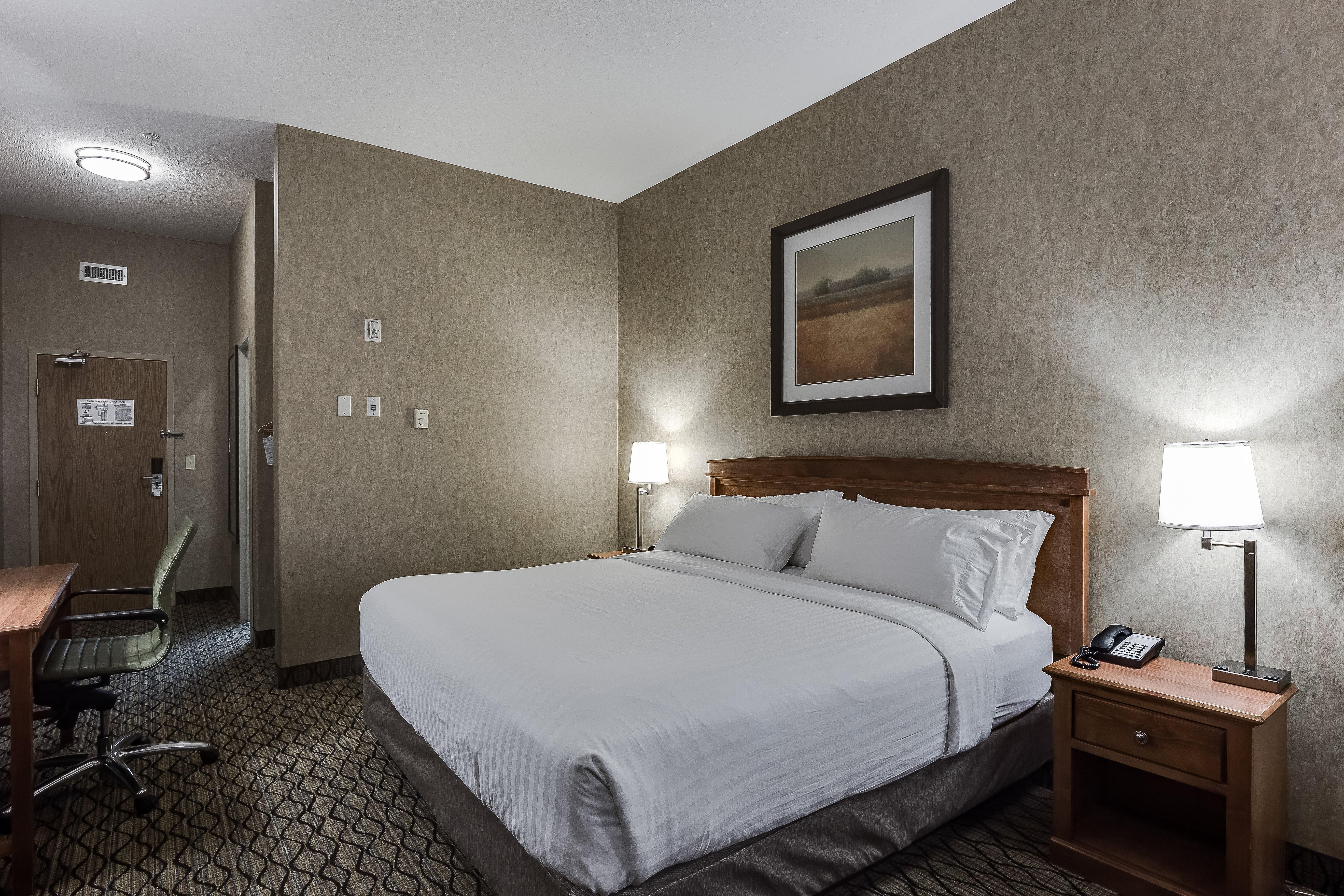 Express & By Ihg 2* Saskatoon