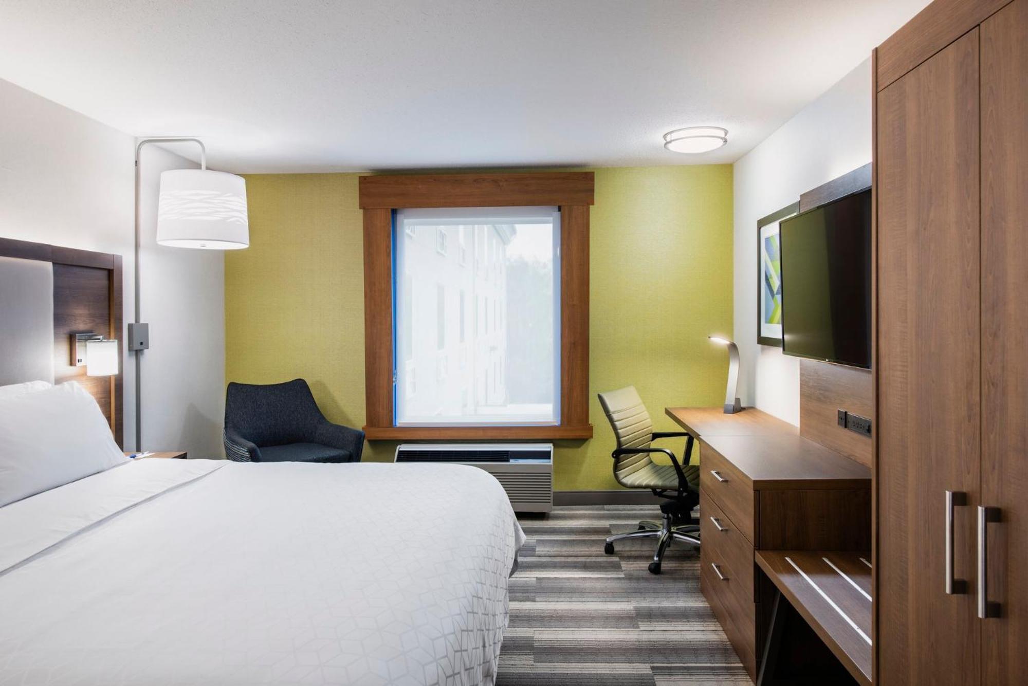 Express & By Ihg Saskatoon
